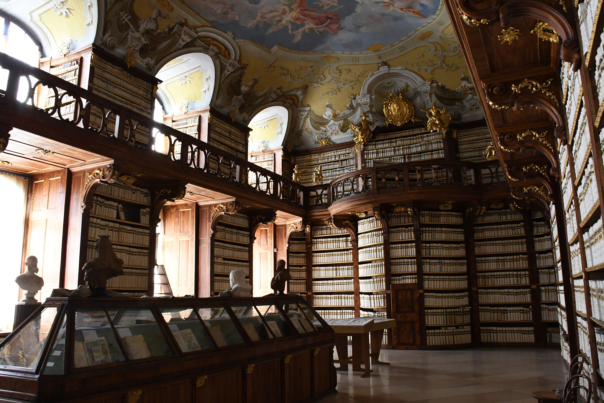 Stift Seitenstetten (Photo license: CC BY 2.0)